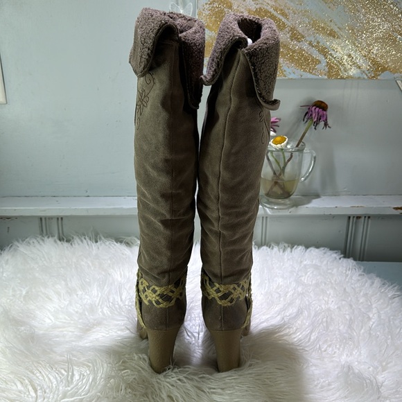 Nine West vintage tall boots - Picture 3 of 9